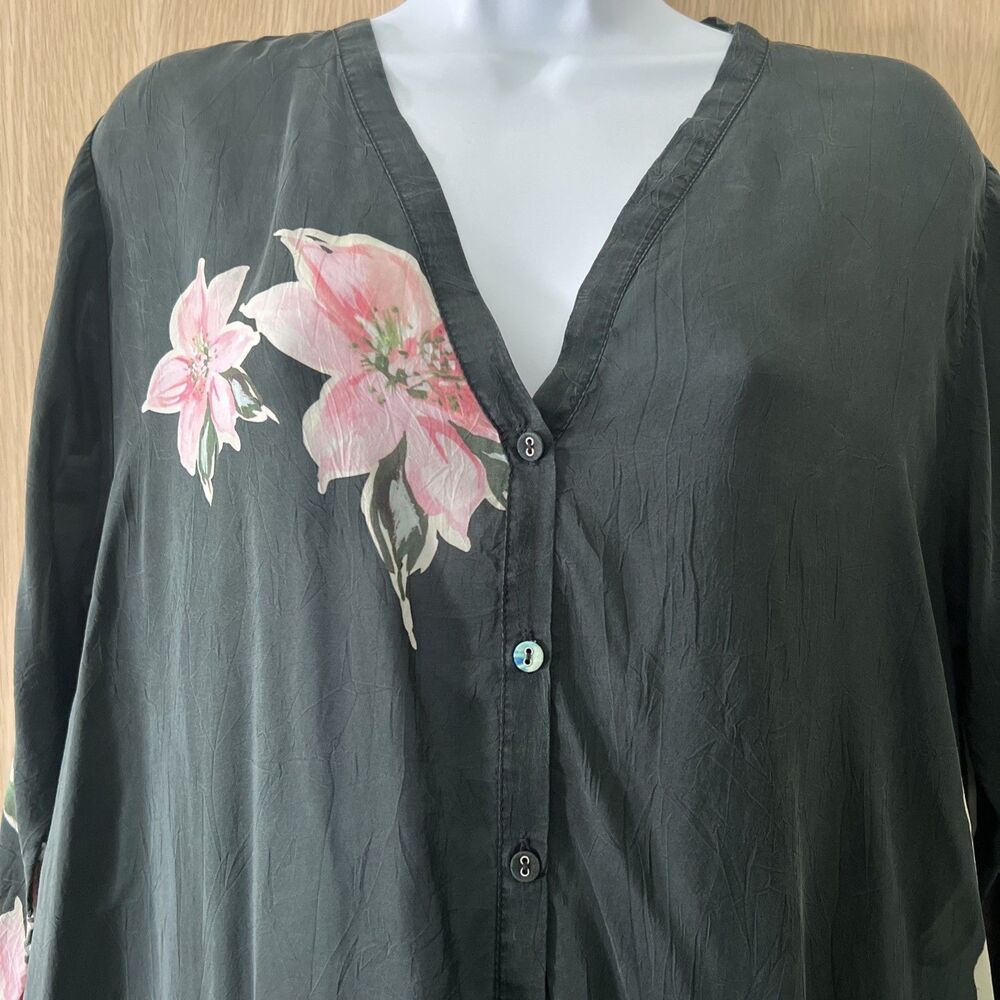 Johnny Was Black Floral V-Neck Dress Size Small Oversized Button Down Rayon - Picture 2 of 9